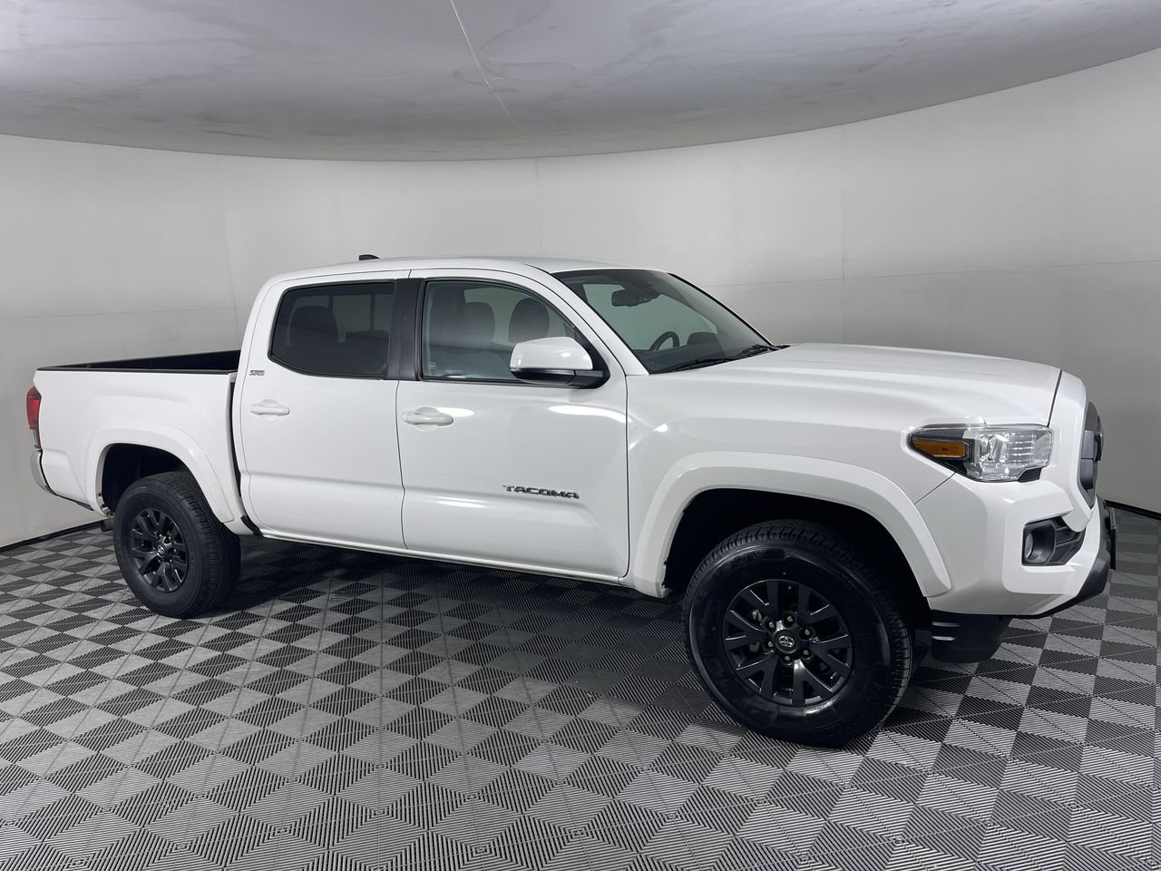 2020 Toyota Tacoma SR5 V6 Double Cab 4WD for sale in Signal Hill, CA – photo 8