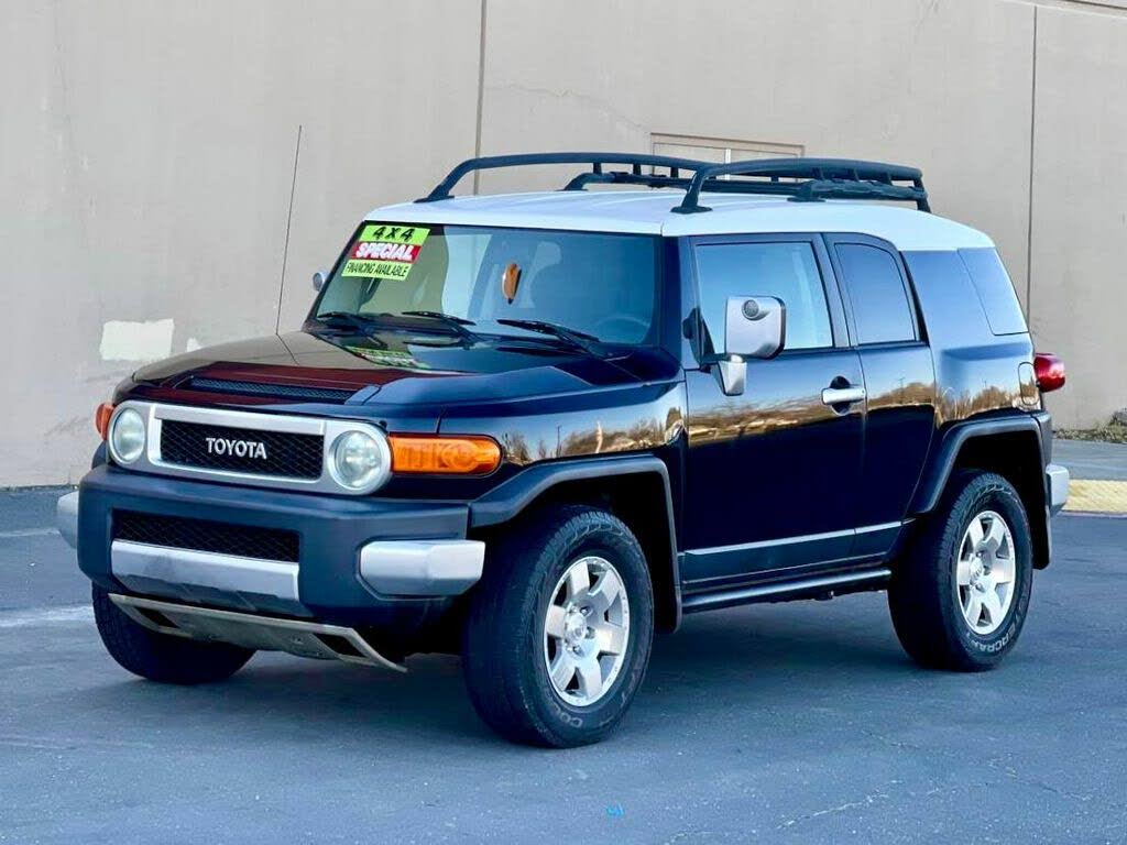 2007 Toyota FJ Cruiser 4WD for sale in Sacramento, CA – photo 2