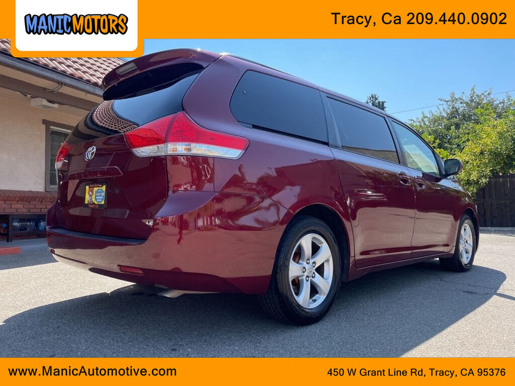 2013 Toyota Sienna LE 8-Passenger for sale in Tracy, CA – photo 3