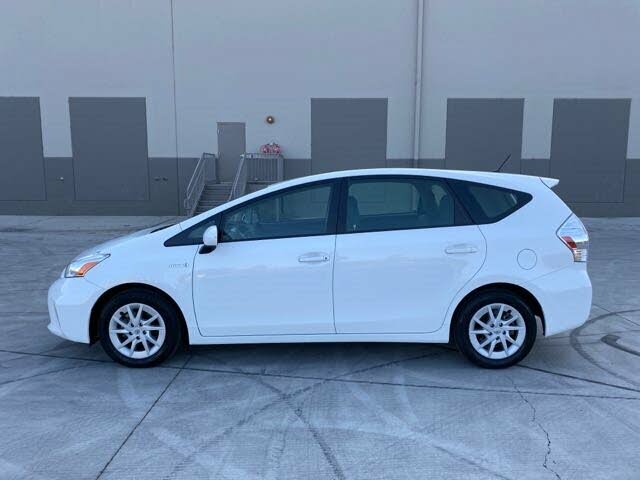 2013 Toyota Prius v Three FWD for sale in Sacramento, CA – photo 3