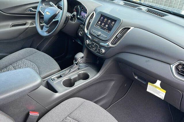 2022 Chevrolet Equinox LT FWD with 1LT for sale in Fairfield, CA – photo 13