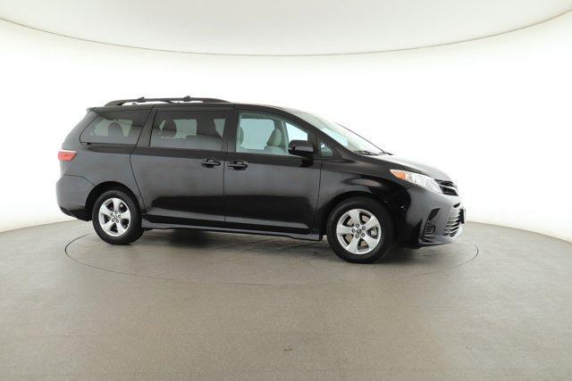 2018 Toyota Sienna LE for sale in Pomona, CA – photo 29