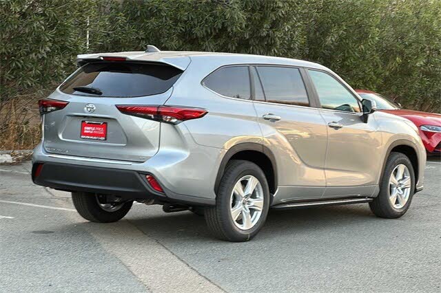 2023 Toyota Highlander LE FWD for sale in Walnut Creek, CA – photo 3