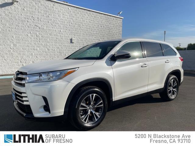 2019 Toyota Highlander LE for sale in Fresno, CA