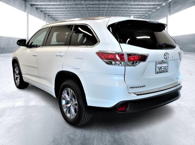 2015 Toyota Highlander XLE for sale in Escondido, CA – photo 4