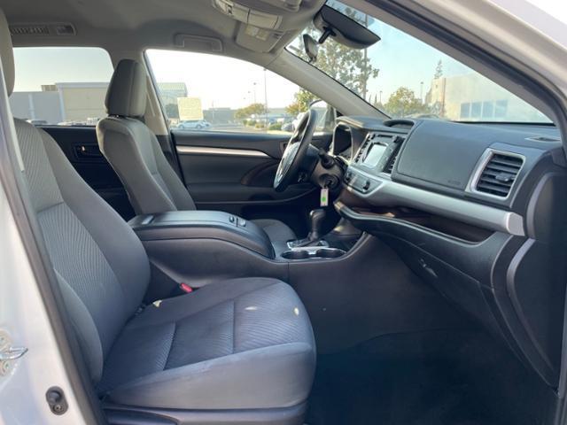 2019 Toyota Highlander LE for sale in Fresno, CA – photo 26