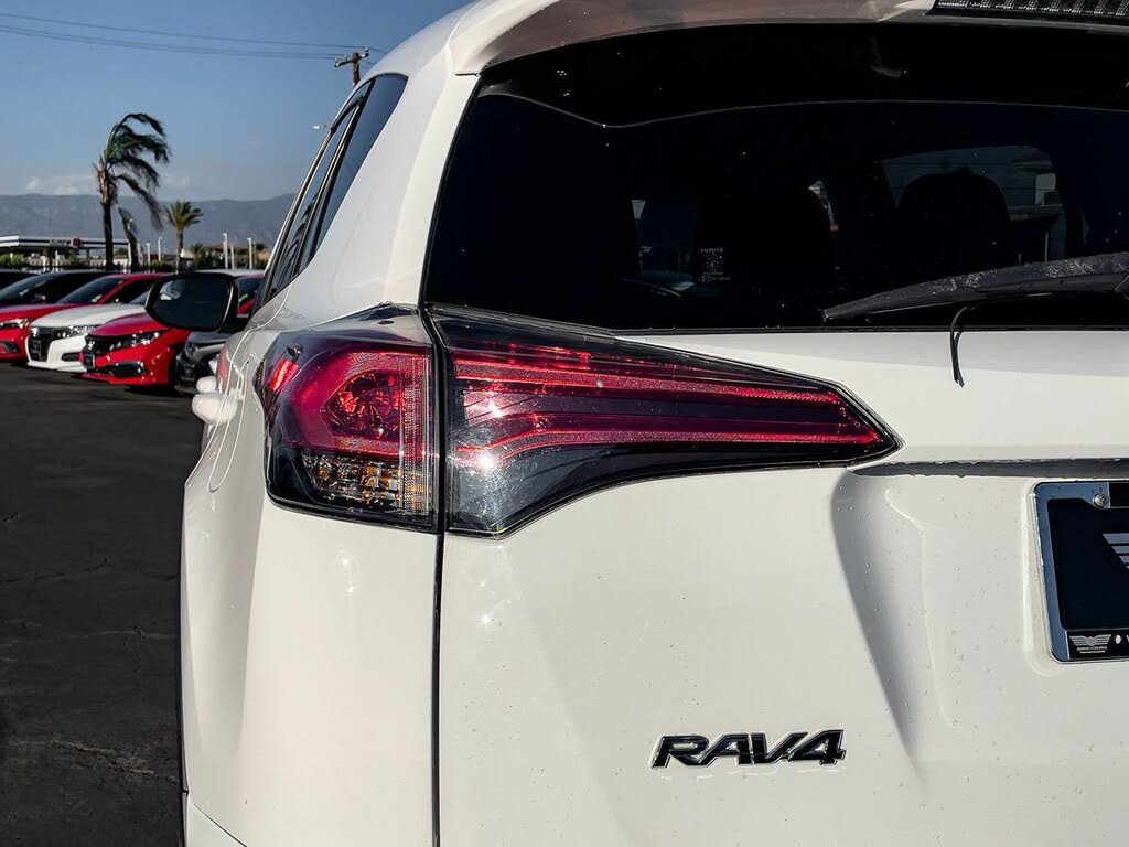 2018 Toyota RAV4 LE for sale in Colton, CA – photo 8