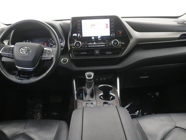 2020 Toyota Highlander Limited for sale in Montclair, CA – photo 11