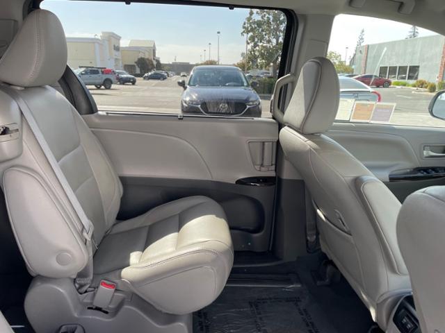 2019 Toyota Sienna XLE 8-Passenger FWD for sale in Fresno, CA – photo 24