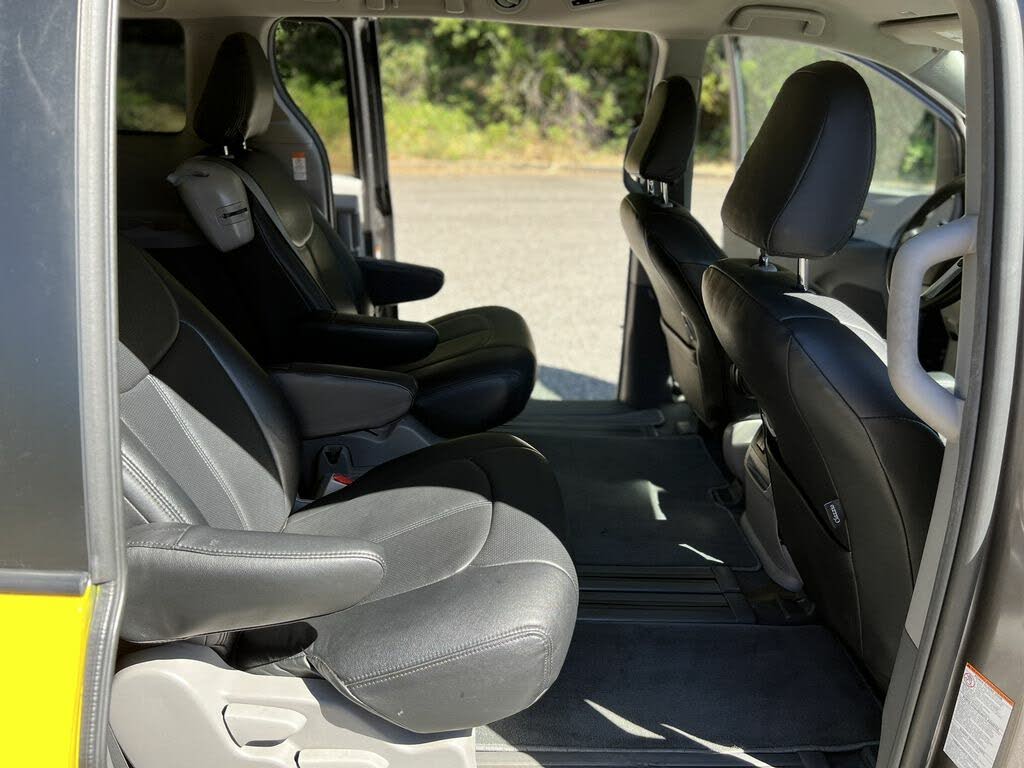 2019 Toyota Sienna LE 8-Passenger FWD for sale in Grass Valley, CA – photo 15