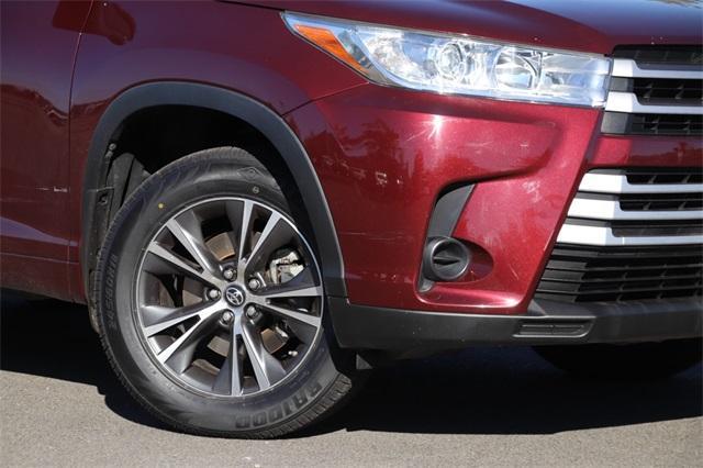 2018 Toyota Highlander LE for sale in Napa, CA – photo 4