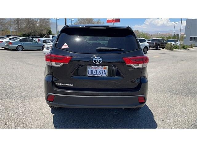 2018 Toyota Highlander LE for sale in Indio, CA – photo 3