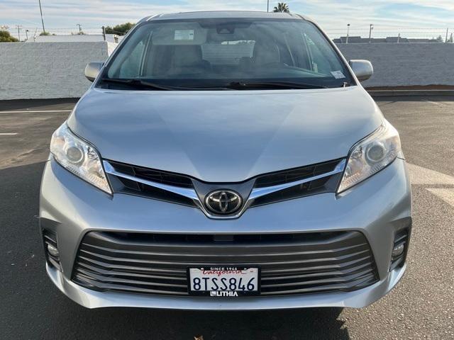 2019 Toyota Sienna XLE for sale in Fresno, CA – photo 12