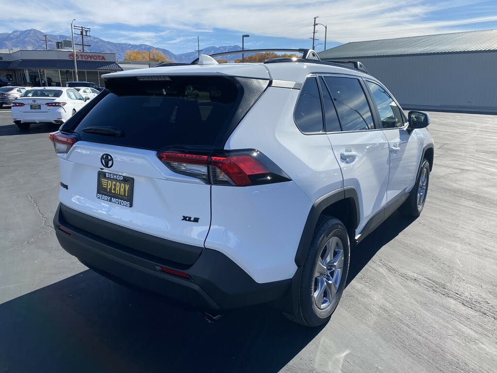 2022 Toyota RAV4 XLE FWD for sale in Bishop, CA – photo 5