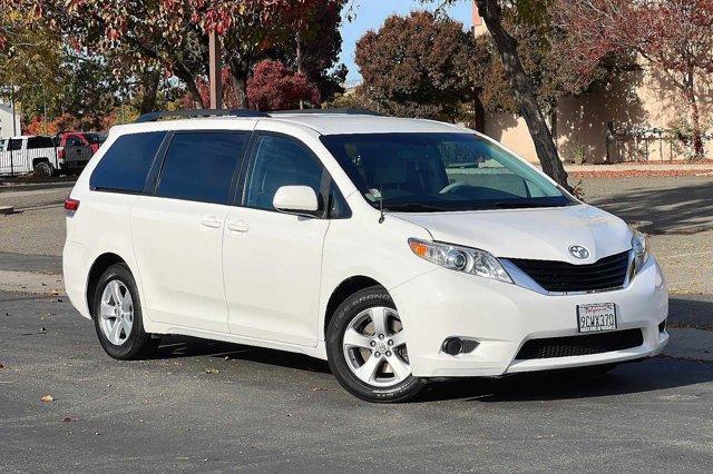 2011 Toyota Sienna LE for sale in Vacaville, CA – photo 41