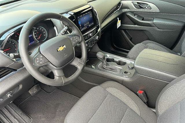 2023 Chevrolet Traverse LT Cloth AWD for sale in Hollister, CA – photo 5