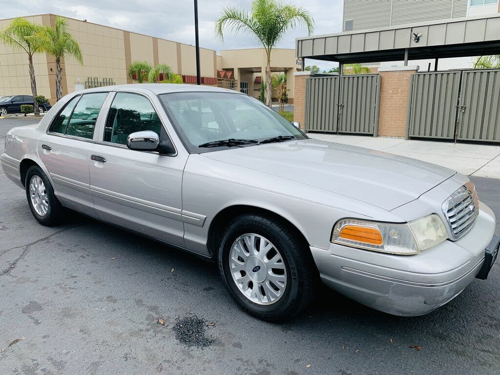 2004 Ford Crown Victoria LX for sale in Vacaville, CA – photo 2