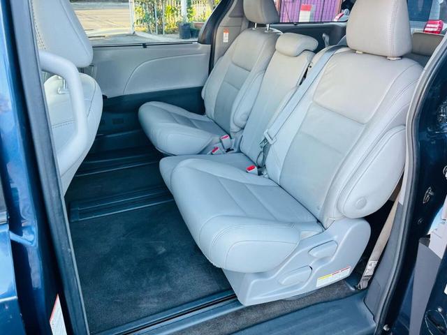 2018 Toyota Sienna XLE Premium for sale in San Jose, CA – photo 18