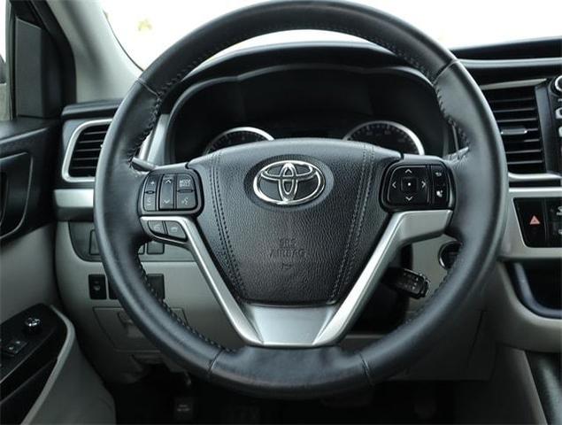 2015 Toyota Highlander XLE for sale in Indio, CA – photo 8