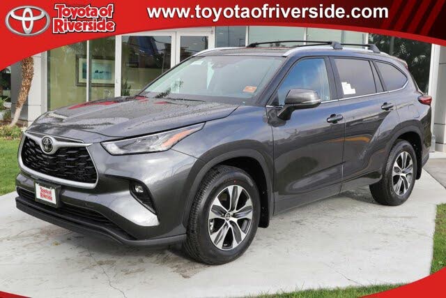 2023 Toyota Highlander XLE FWD for sale in Riverside, CA