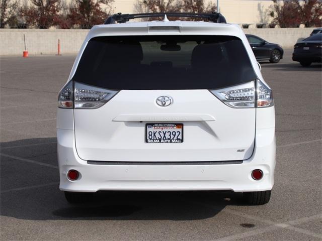 2019 Toyota Sienna SE Premium for sale in Selma, CA – photo 7