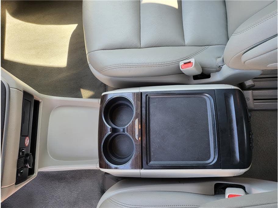 2020 Toyota Sienna XLE Premium 8-Passenger FWD for sale in Pittsburg, CA – photo 13