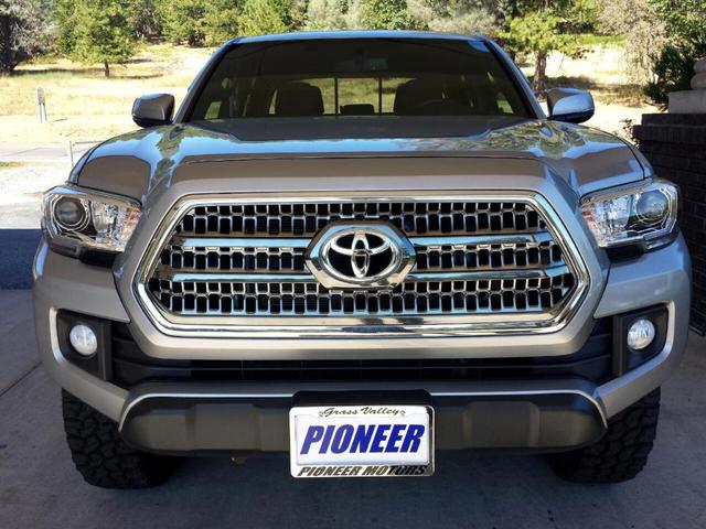 2017 Toyota Tacoma TRD Off Road for sale in Grass Valley, CA – photo 2