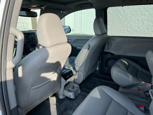 2019 Toyota Sienna XLE for sale in Fresno, CA – photo 18