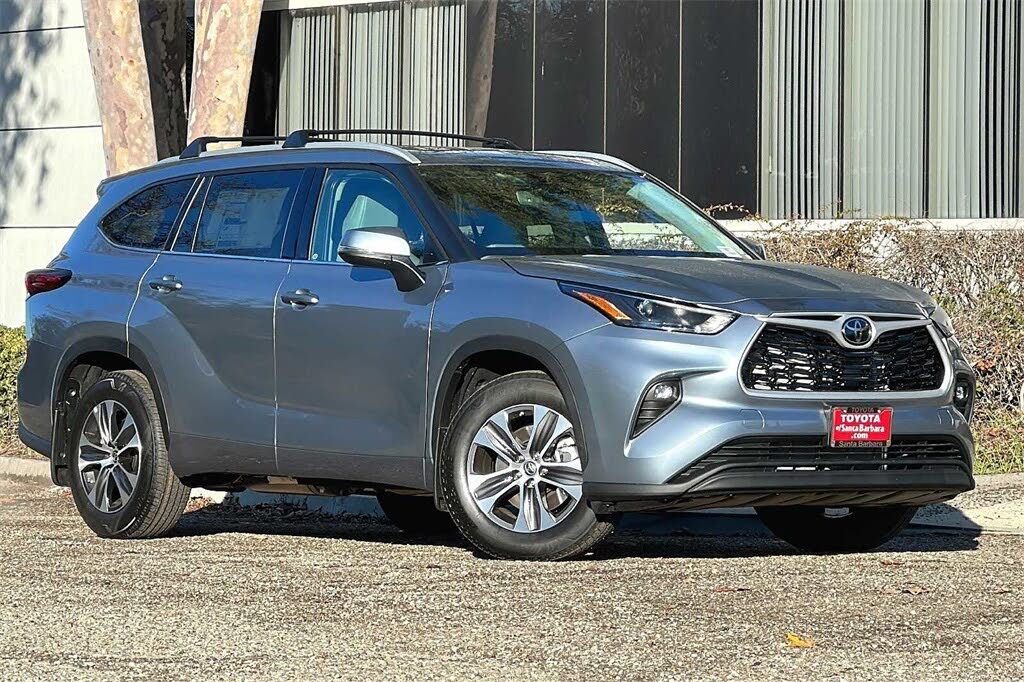 2022 Toyota Highlander XLE FWD for sale in Goleta, CA – photo 2