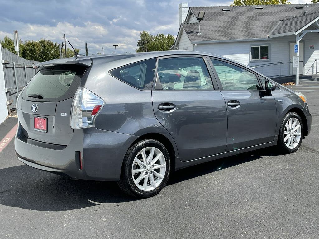 2013 Toyota Prius v Five FWD for sale in Sacramento, CA – photo 9