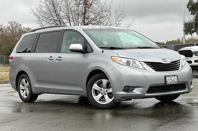 2013 Toyota Sienna LE for sale in Folsom, CA – photo 37