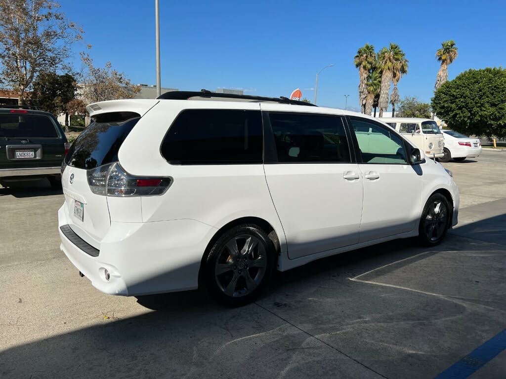 2012 Toyota Sienna SE 8-Passenger for sale in Anaheim, CA – photo 11