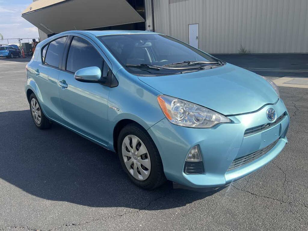 2013 Toyota Prius c Three for sale in La Verne, CA – photo 3