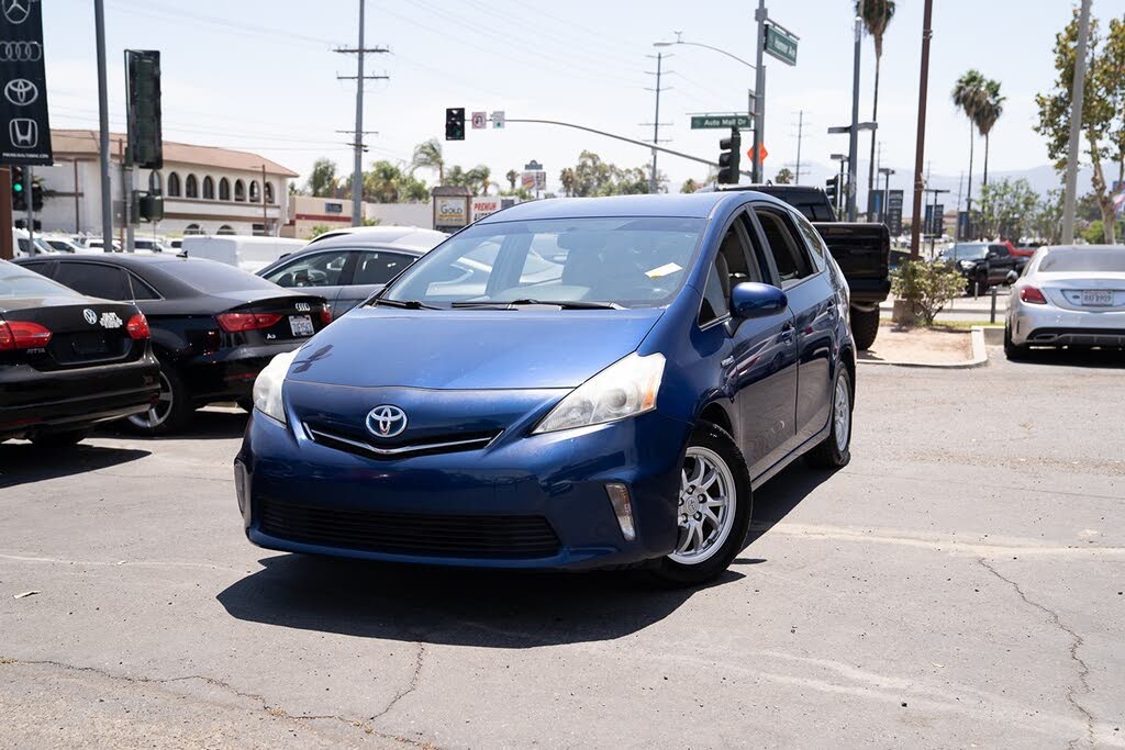 2013 Toyota Prius v Three FWD for sale in Norco, CA – photo 11