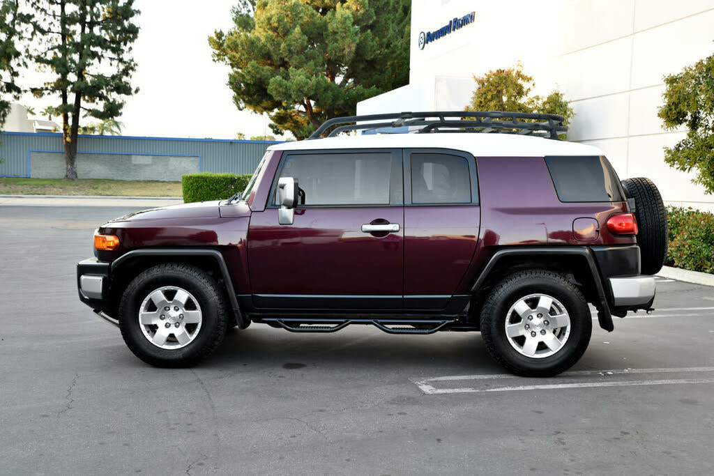 2007 Toyota FJ Cruiser 2WD for sale in Montclair, CA – photo 2