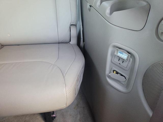 2010 Toyota Sienna Limited for sale in Chino, CA – photo 25