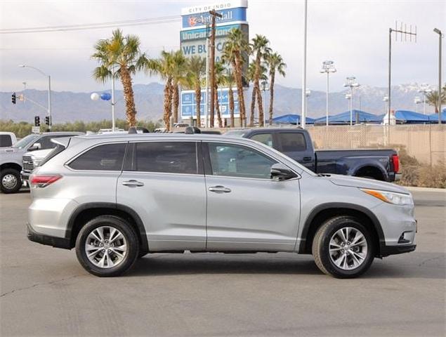 2015 Toyota Highlander XLE for sale in Indio, CA – photo 2