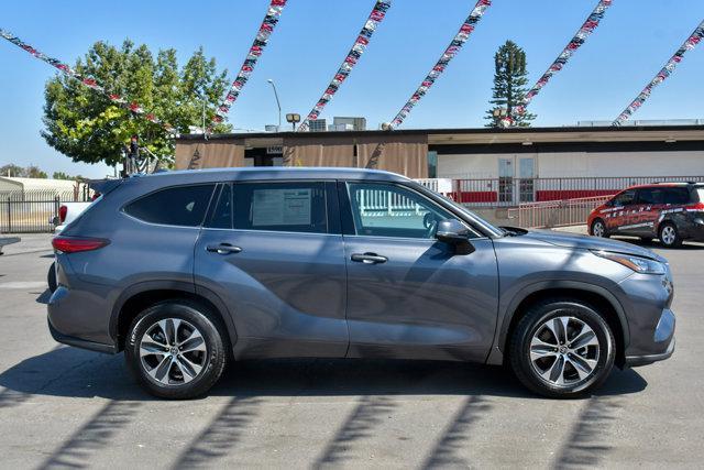 2020 Toyota Highlander XLE for sale in Merced, CA – photo 8