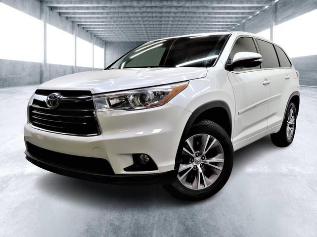 2015 Toyota Highlander LE for sale in Escondido, CA – photo 2