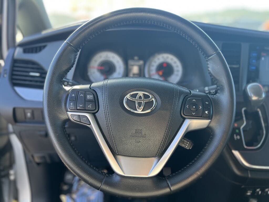 2015 Toyota Sienna SE 8-Passenger for sale in San Rafael, CA – photo 15