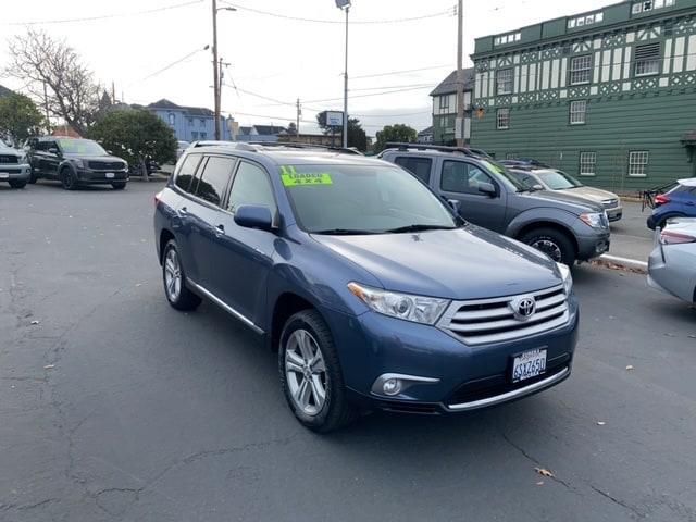 2011 Toyota Highlander Limited for sale in Eureka, CA – photo 3