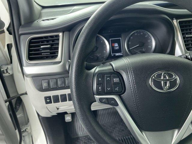 2019 Toyota Highlander LE for sale in Roseville, CA – photo 17