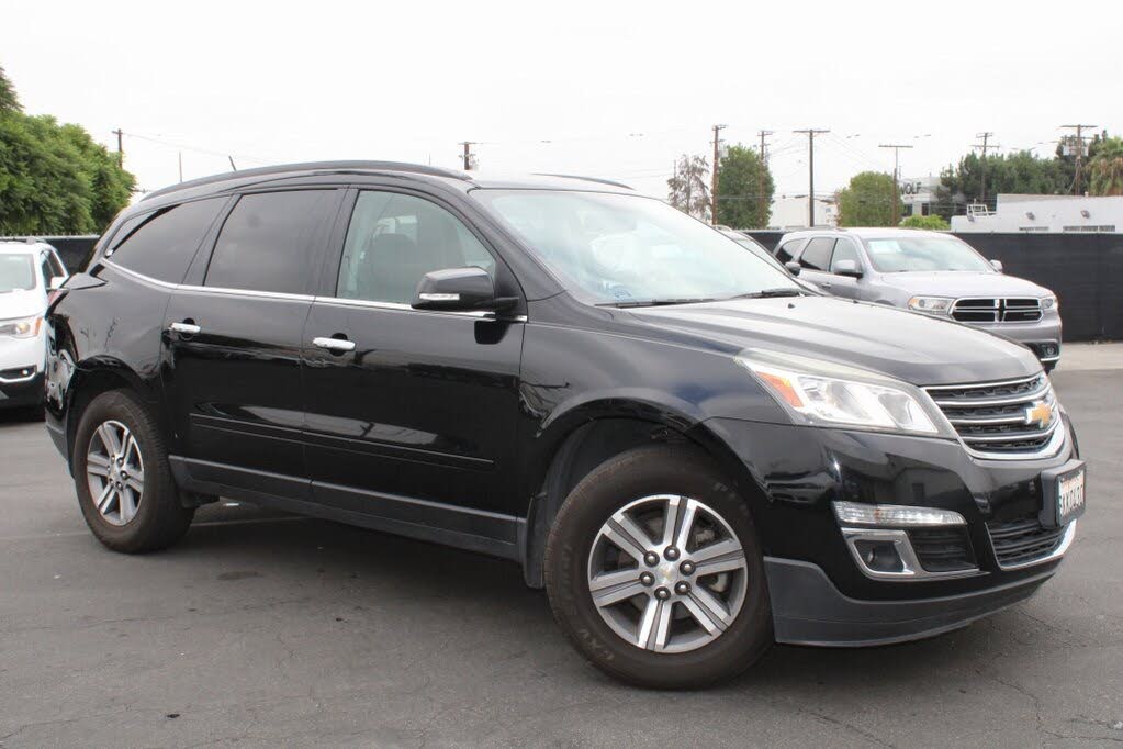 2017 Chevrolet Traverse 2LT FWD for sale in Inglewood, CA