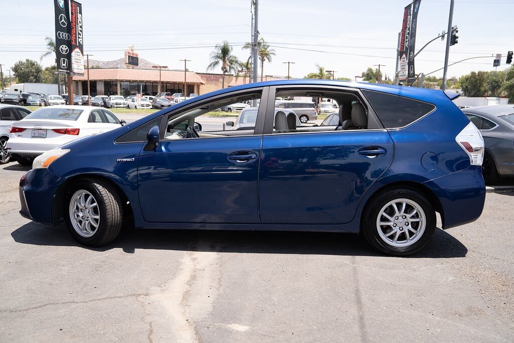 2013 Toyota Prius v Three FWD for sale in Norco, CA – photo 38