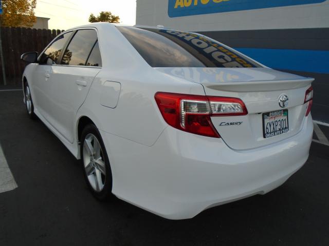 2012 Toyota Camry SE for sale in Sacramento, CA – photo 4