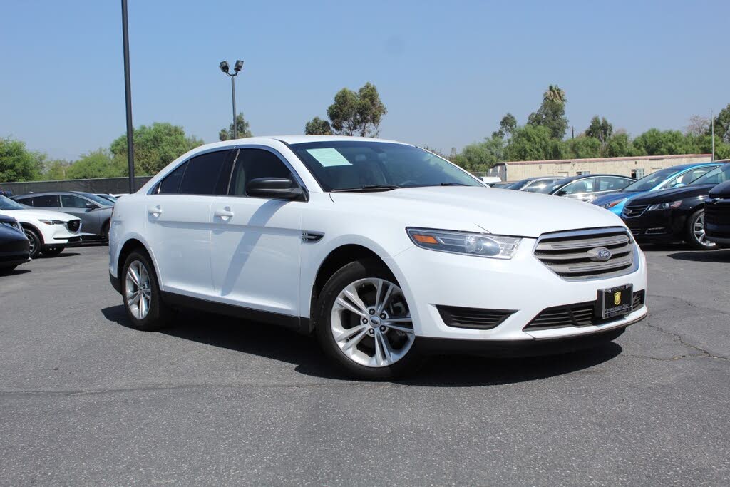 2018 Ford Taurus SE FWD for sale in Fontana, CA – photo 3