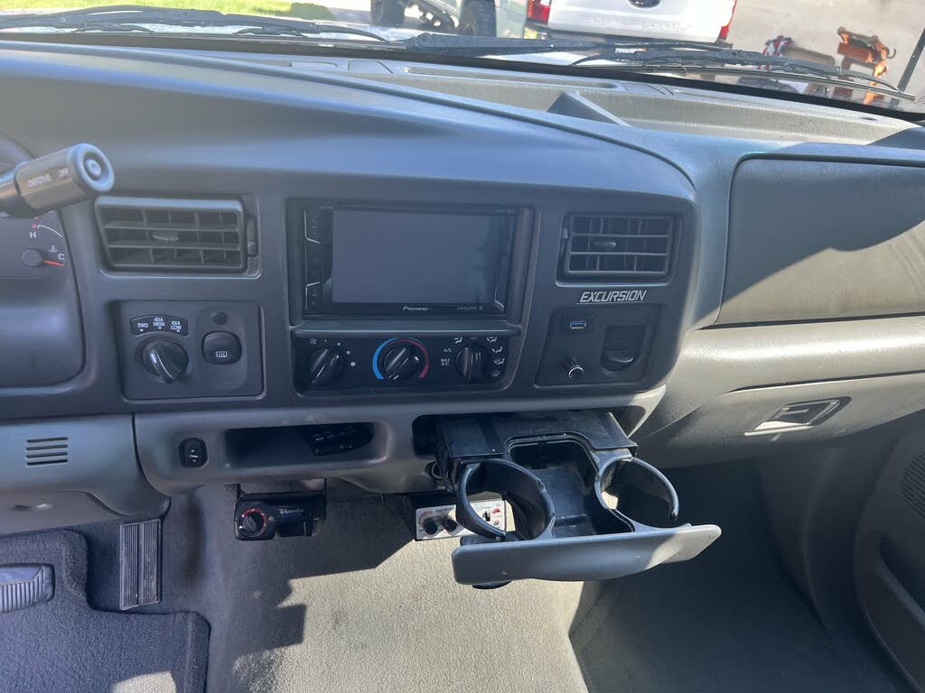 2002 Ford Excursion XLT 4WD for sale in Moorpark, CA – photo 7