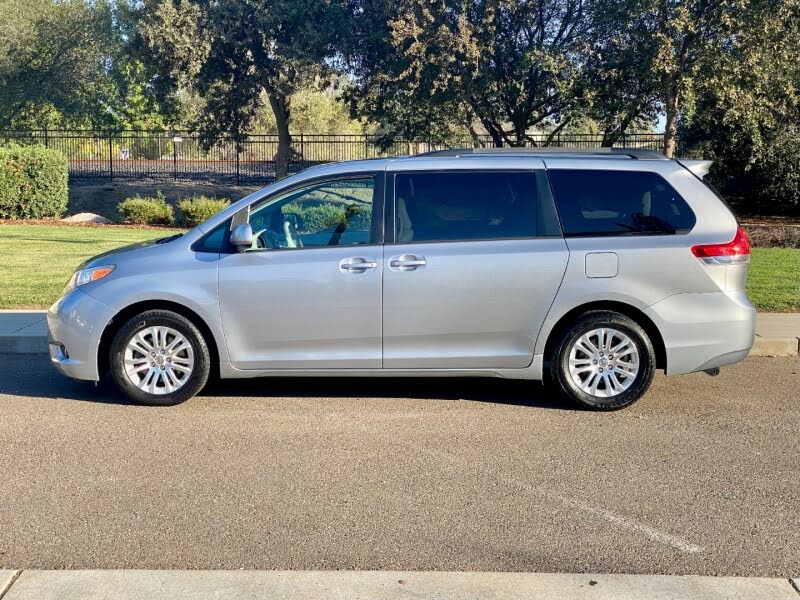 2012 Toyota Sienna XLE 8-Passenger for sale in Rocklin, CA – photo 3