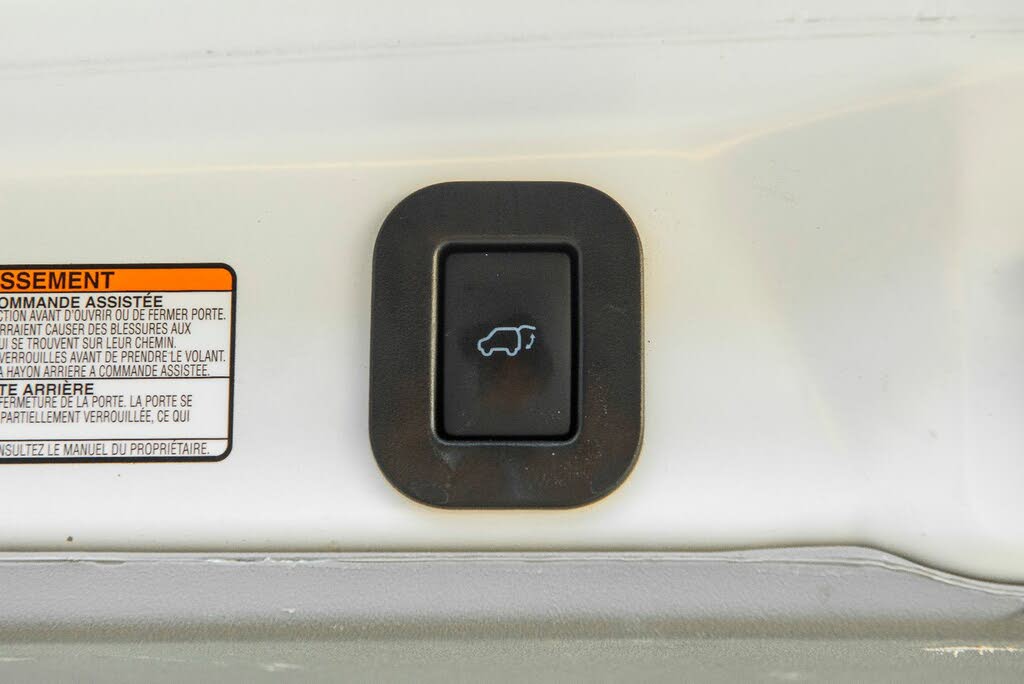 2019 Toyota Sienna SE 8-Passenger FWD for sale in Burbank, CA – photo 31
