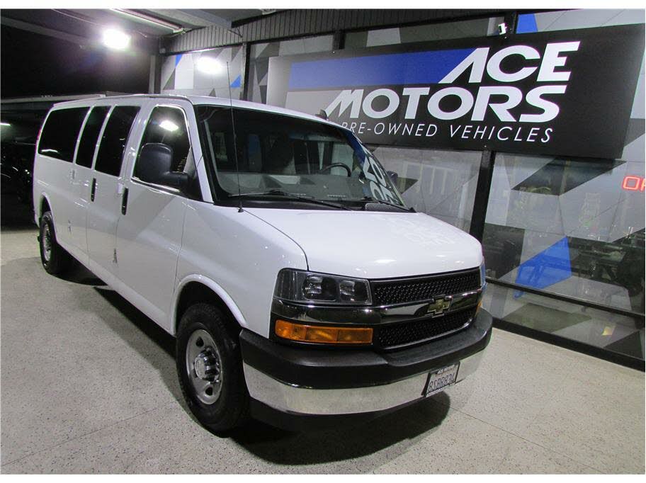 2017 Chevrolet Express 3500 LT Extended RWD for sale in Anaheim, CA – photo 2